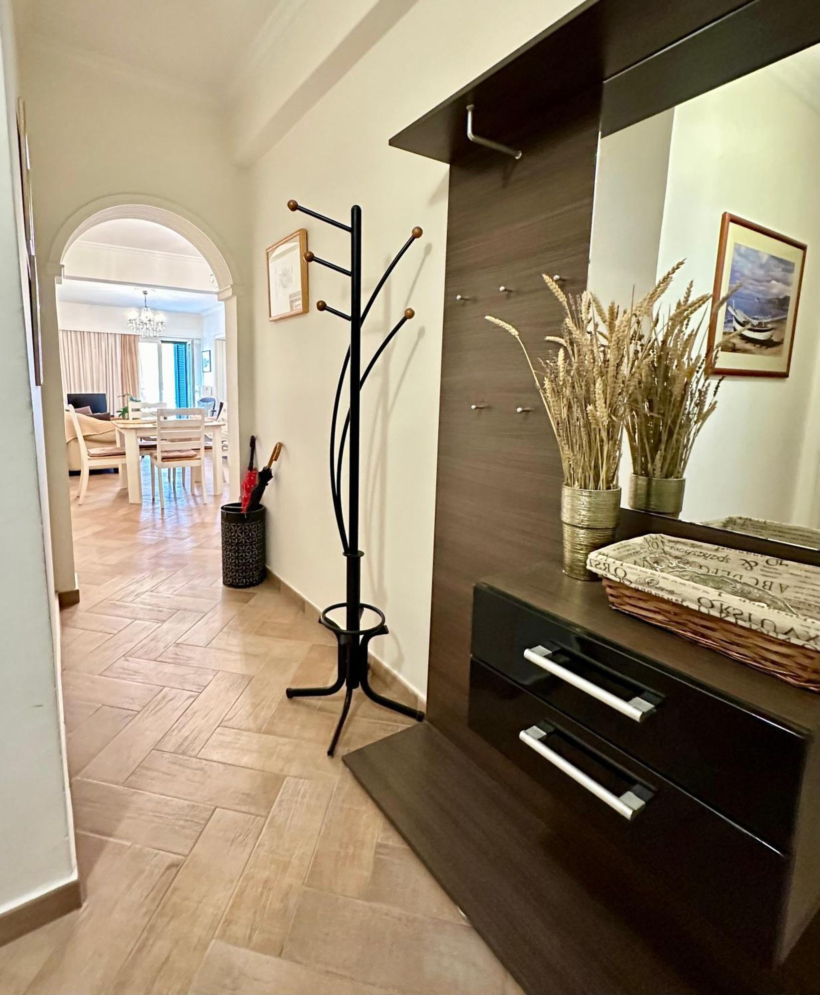 Elli & Klairi Apartment Corfu  Eksteriør bilde